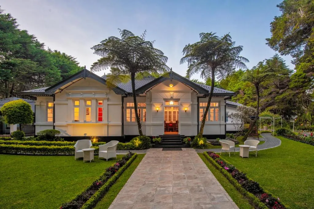 Mirrage kings cottage